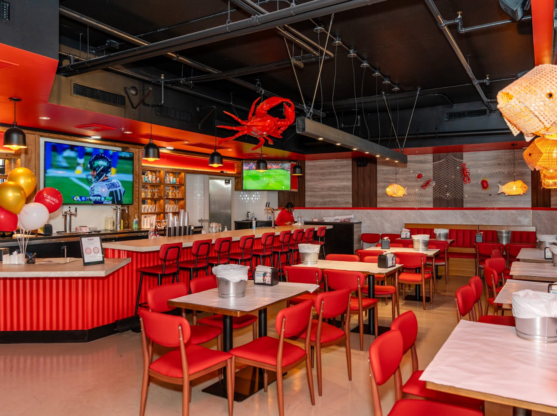 Uptown Oakland & Springfield’s Liveliest Dining Rooms