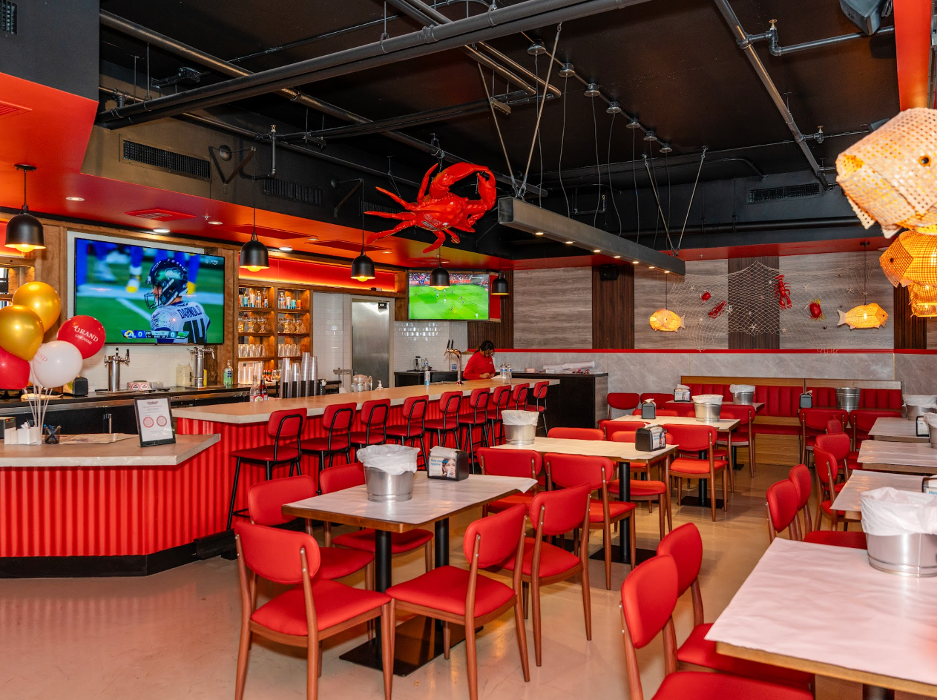 Uptown Oakland & Springfield’s Liveliest Dining Rooms